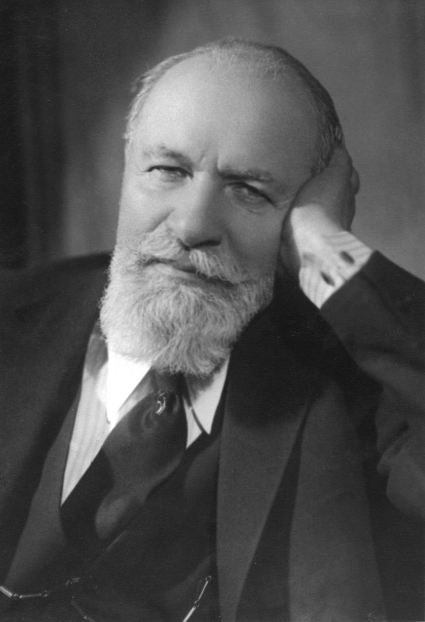 Vladimir Nemirovich-Danchenko (1858-1943), skuespiller, regissør, medgründer med Stanislavsky ved Moskva kunstteater. av Unknown