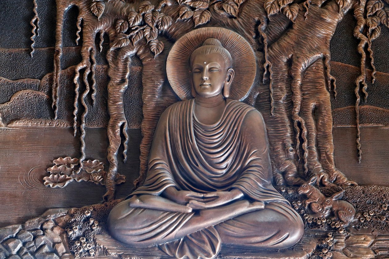 Linh Phong buddhisttempel, Shakyamuni Buddha sitter i meditasjonsstillingen under Bodhi-treet, Dalat, Vietnam av Unknown