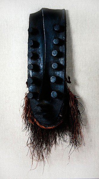 Oubi maske (tre og fiber) av African