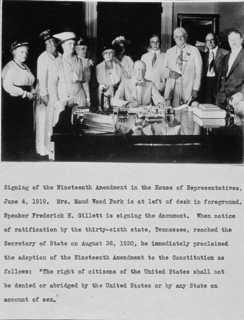 Signeringen av den nittende endringen, 4. juni 1919 av American School