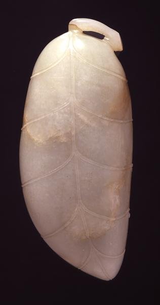 Børstevasker i form av et bananblad på stilken, sent Ming til tidlig Ching-dynastiet (utskåret celadon grønn nefrittjade) (se 142658) av Chinese School