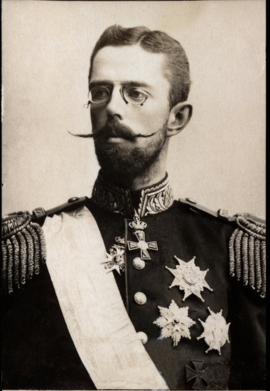 Portrett av prins Gustaf av Sverige (1858-1950). av French Photographer