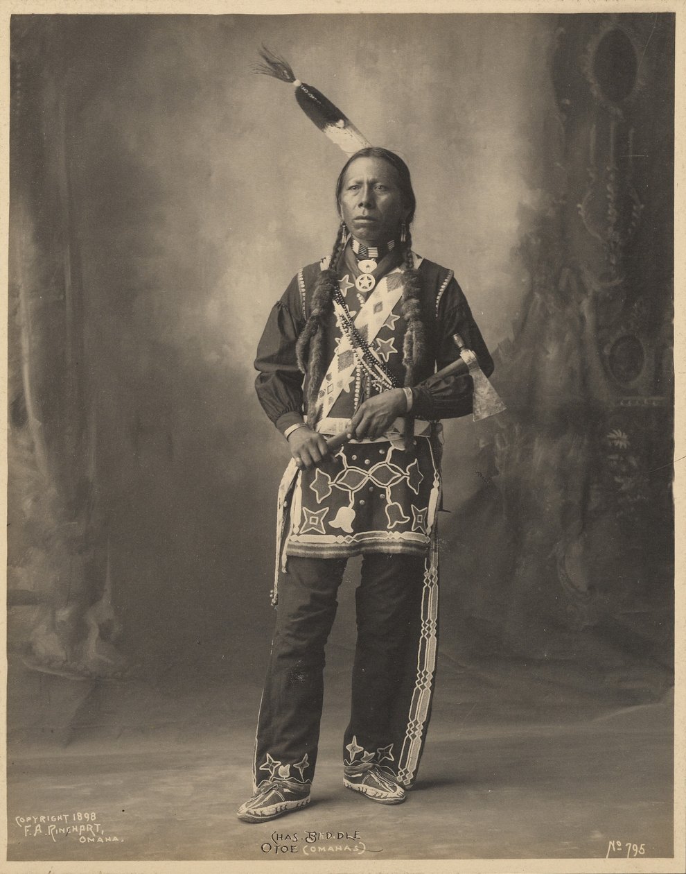  av Adolph F. Muhr