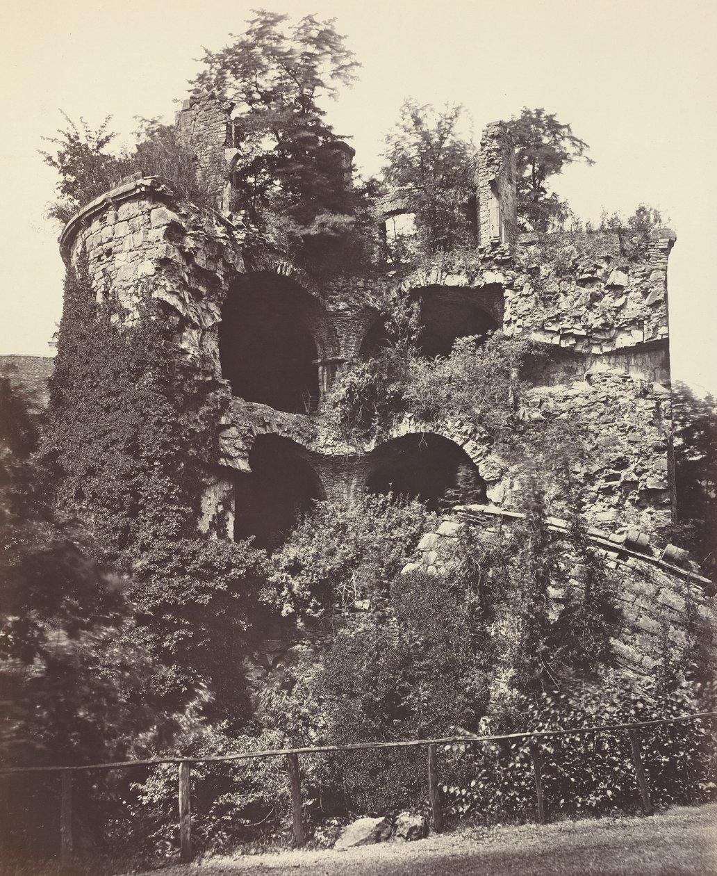Det eksploderte tårnet, Heidelberg slott, ca. 1865. av Adolphe Braun