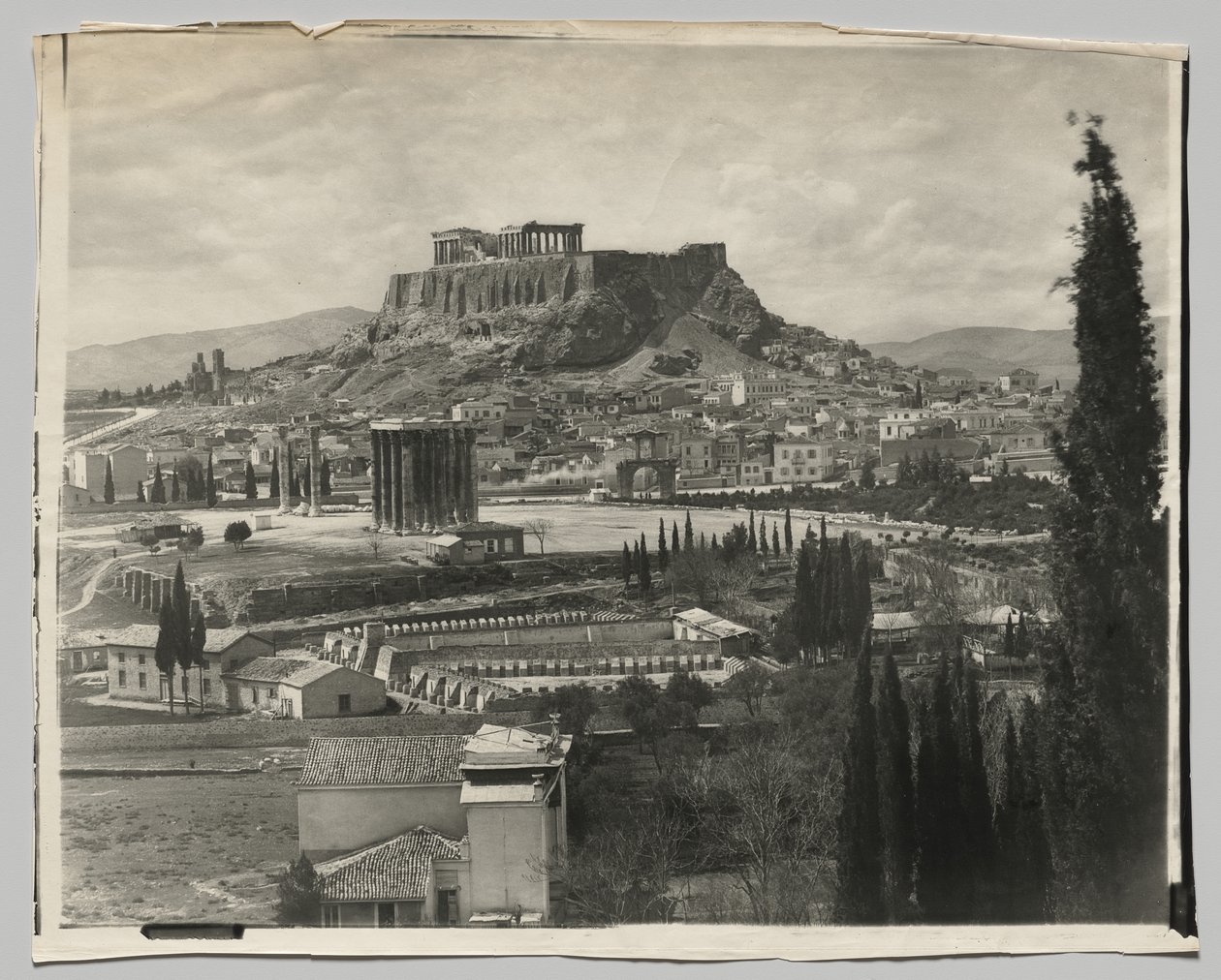 Utsikt over Akropolis av Adolphe Braun and Co.