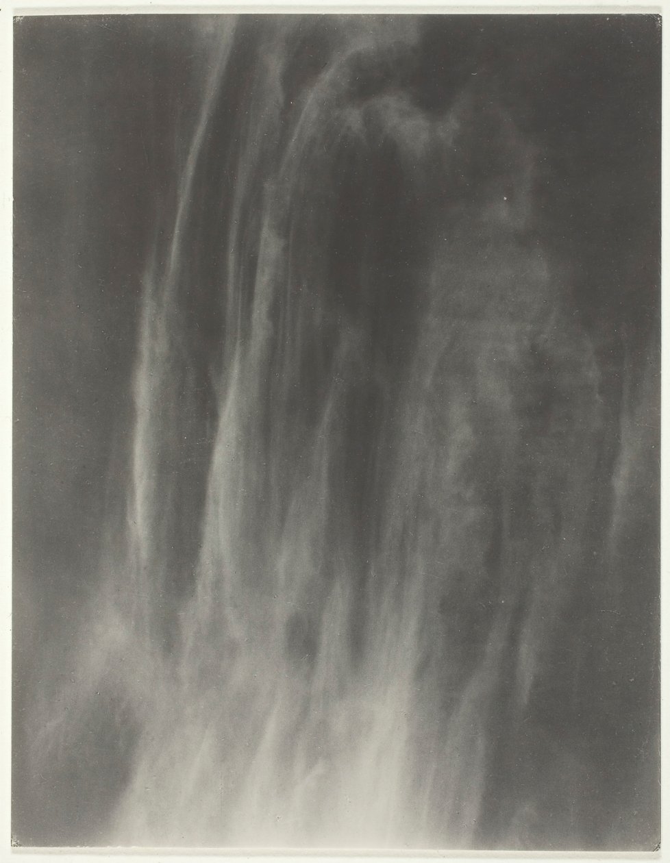 Tilsvarende, 1925. av Alfred Stieglitz