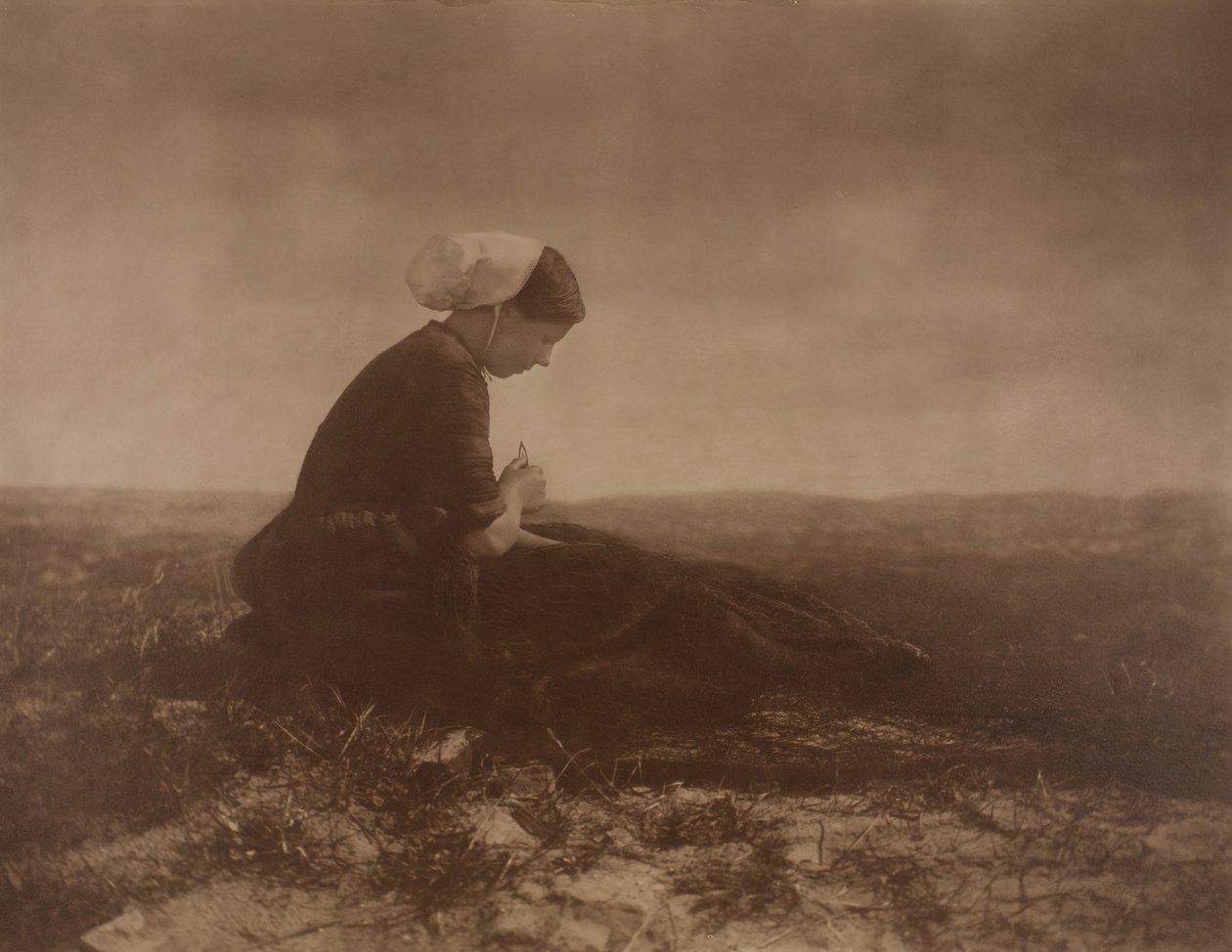 The Net Mender, 1894. av Alfred Stieglitz