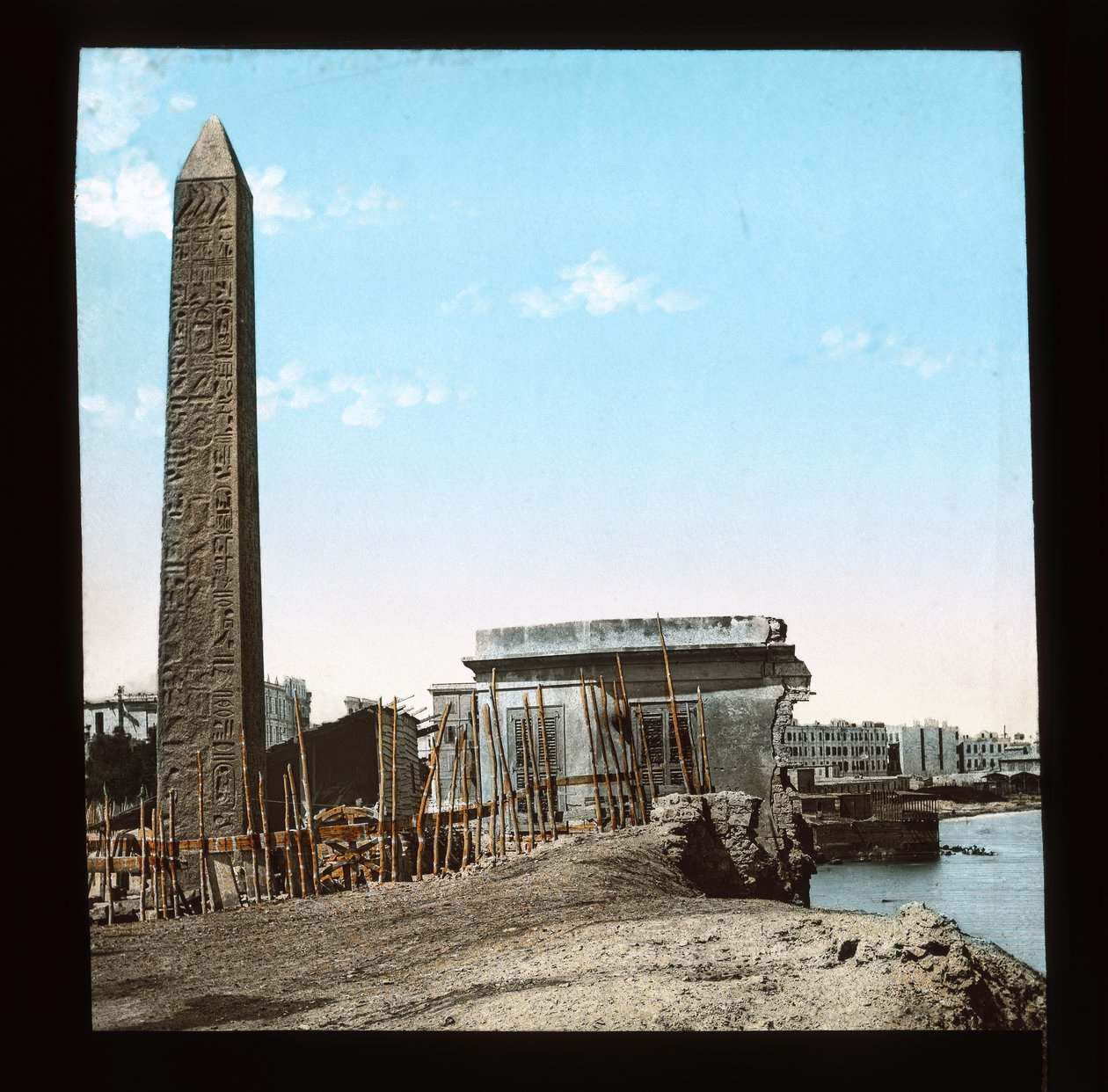 Egypt - Cleopatras Needle, Alexandria (lanternelys) av American Photographer