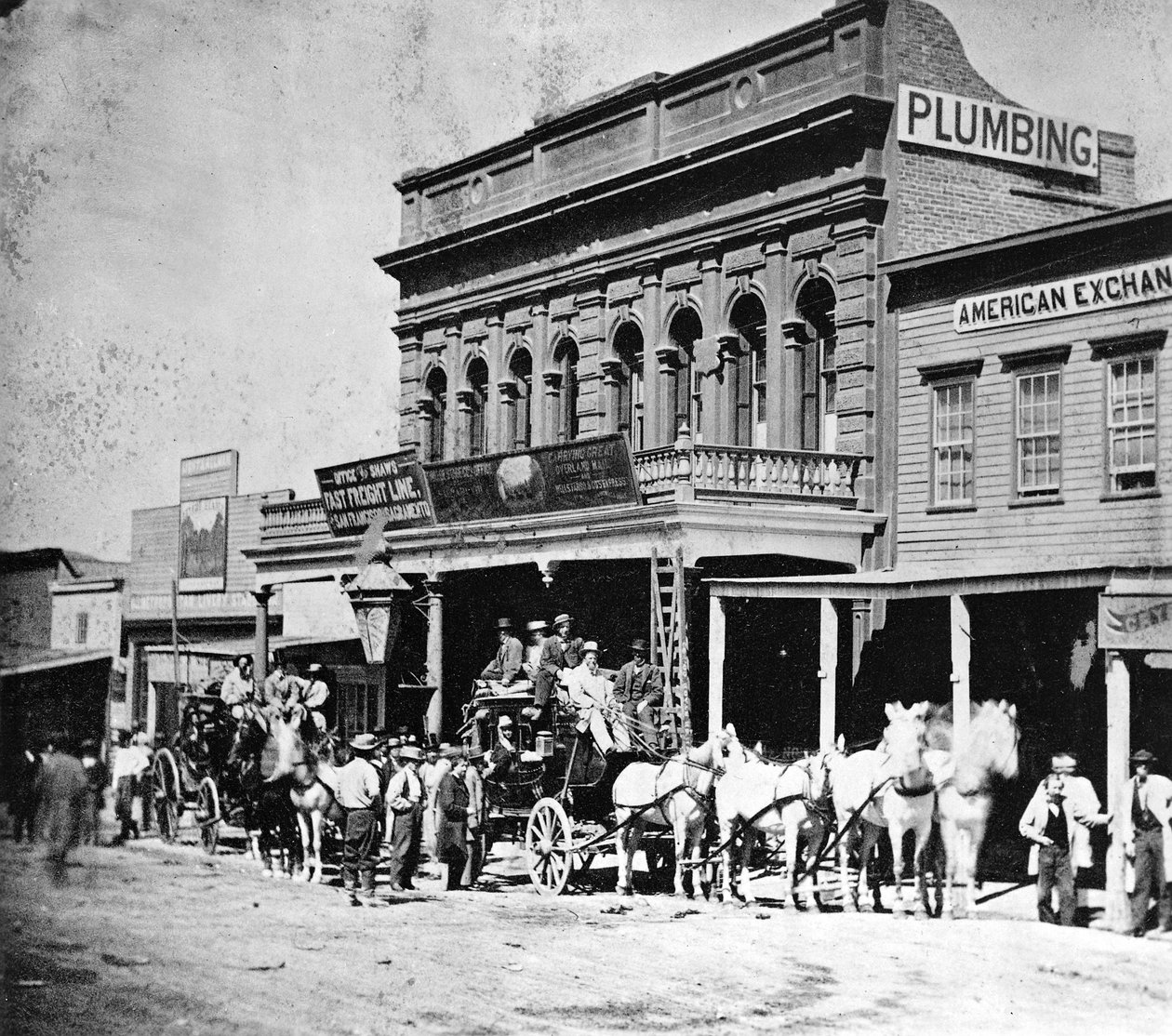 Wells, Fargo und Co.s Express Office, C Street, Virginia City, Nevada, fra Gems of California Scenery utgitt av Lawrence og Houseworth, 1866 av American Photographer