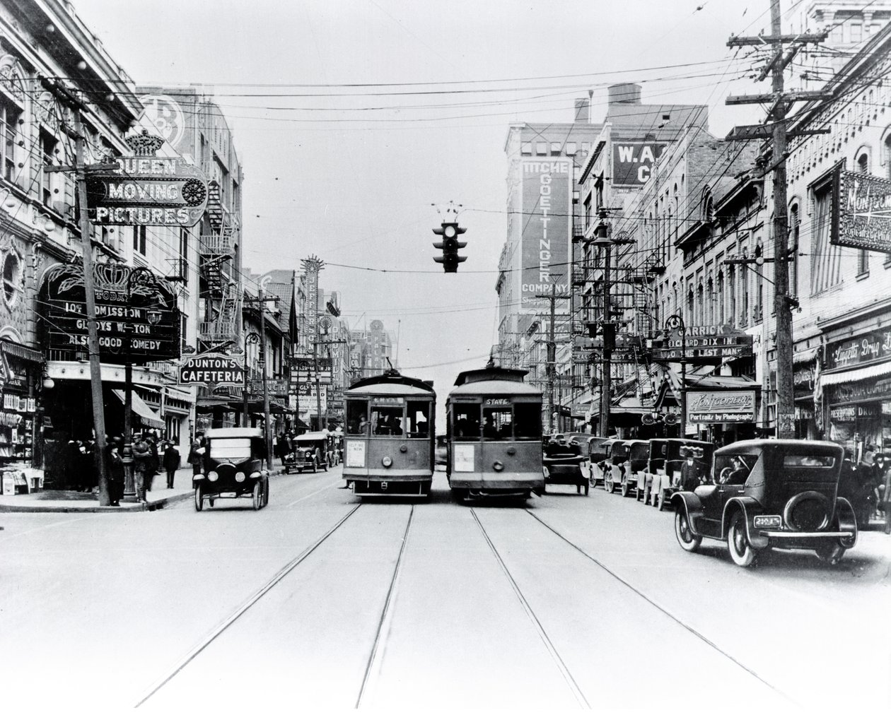 Elm Street, Dallas 1922 av American Photographer