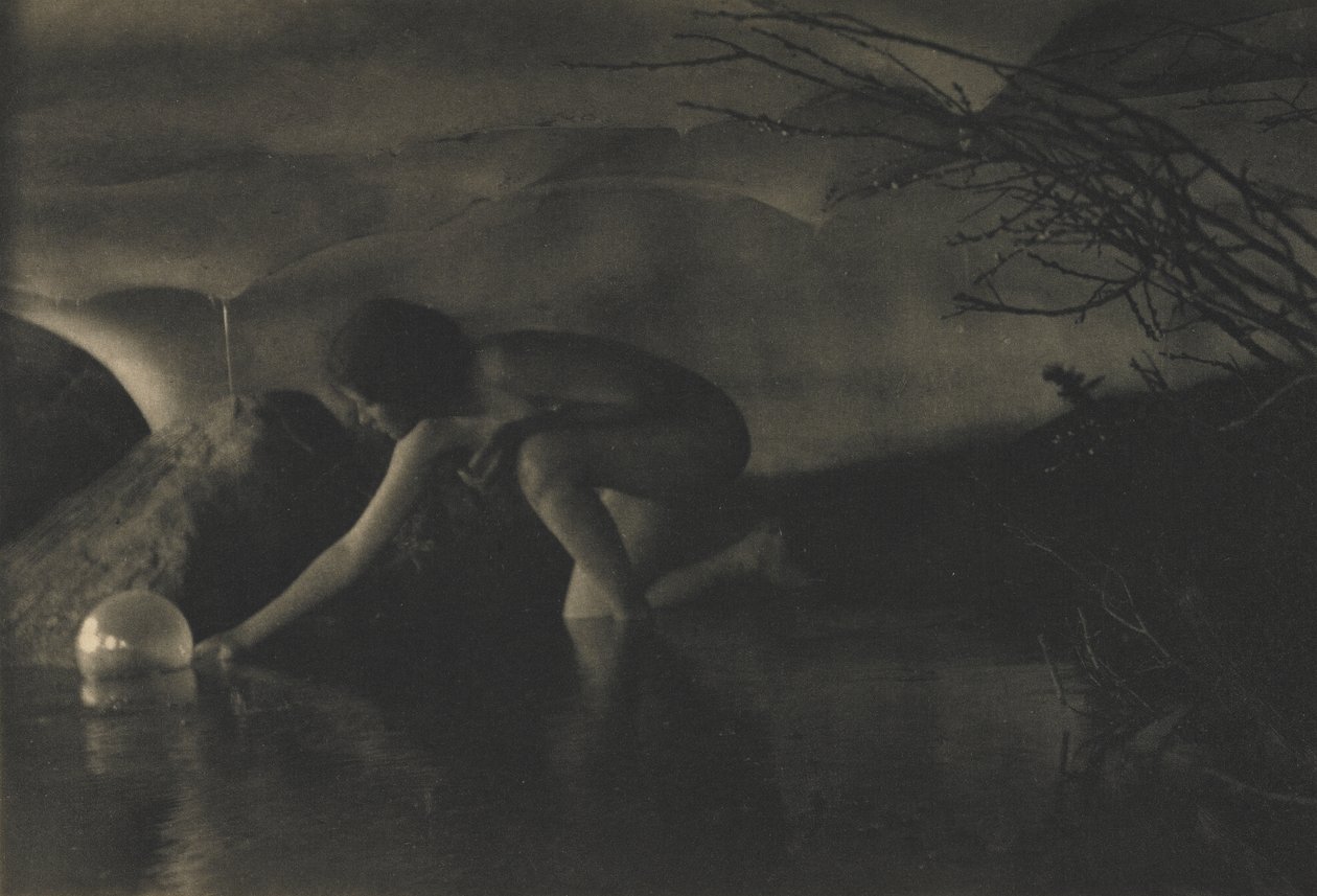 The Bubble (fotogravyr) av Anne W. Brigman