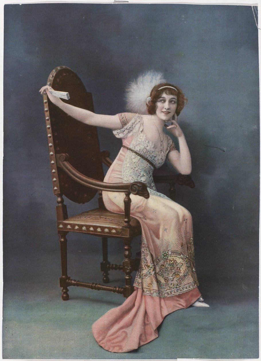 Les Modes, 1911: Aftenkjole (...) av Anonymous