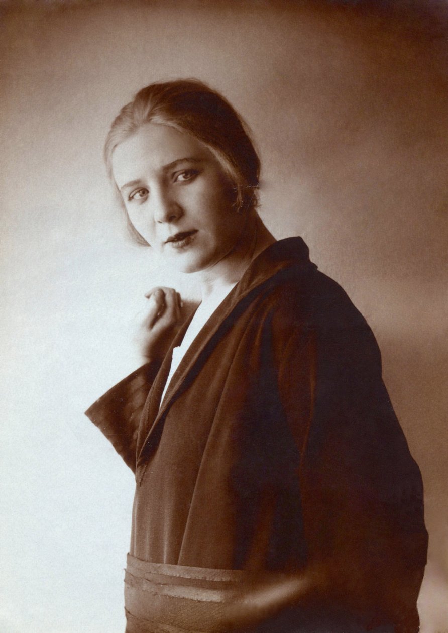 Isabella Danilovna Yurieva (1899-2000), Anonym av Anonymous Anonymous