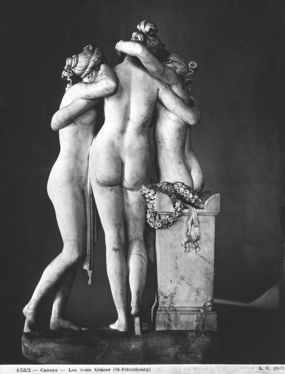 Three Graces, 1812-16 (marmor) (se også 266966 og 266967) av Antonio Canova
