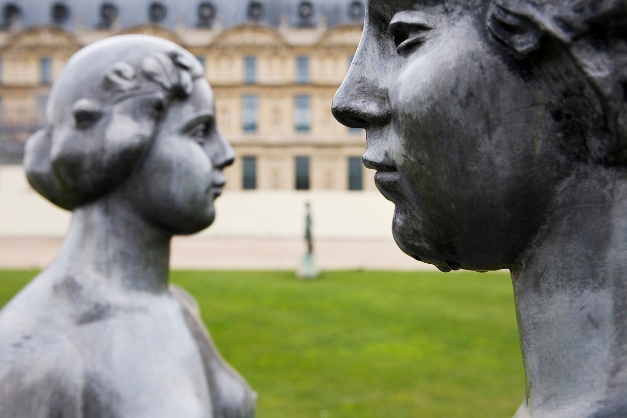 De tre nymfene, detalj (plomb) av Aristide Maillol