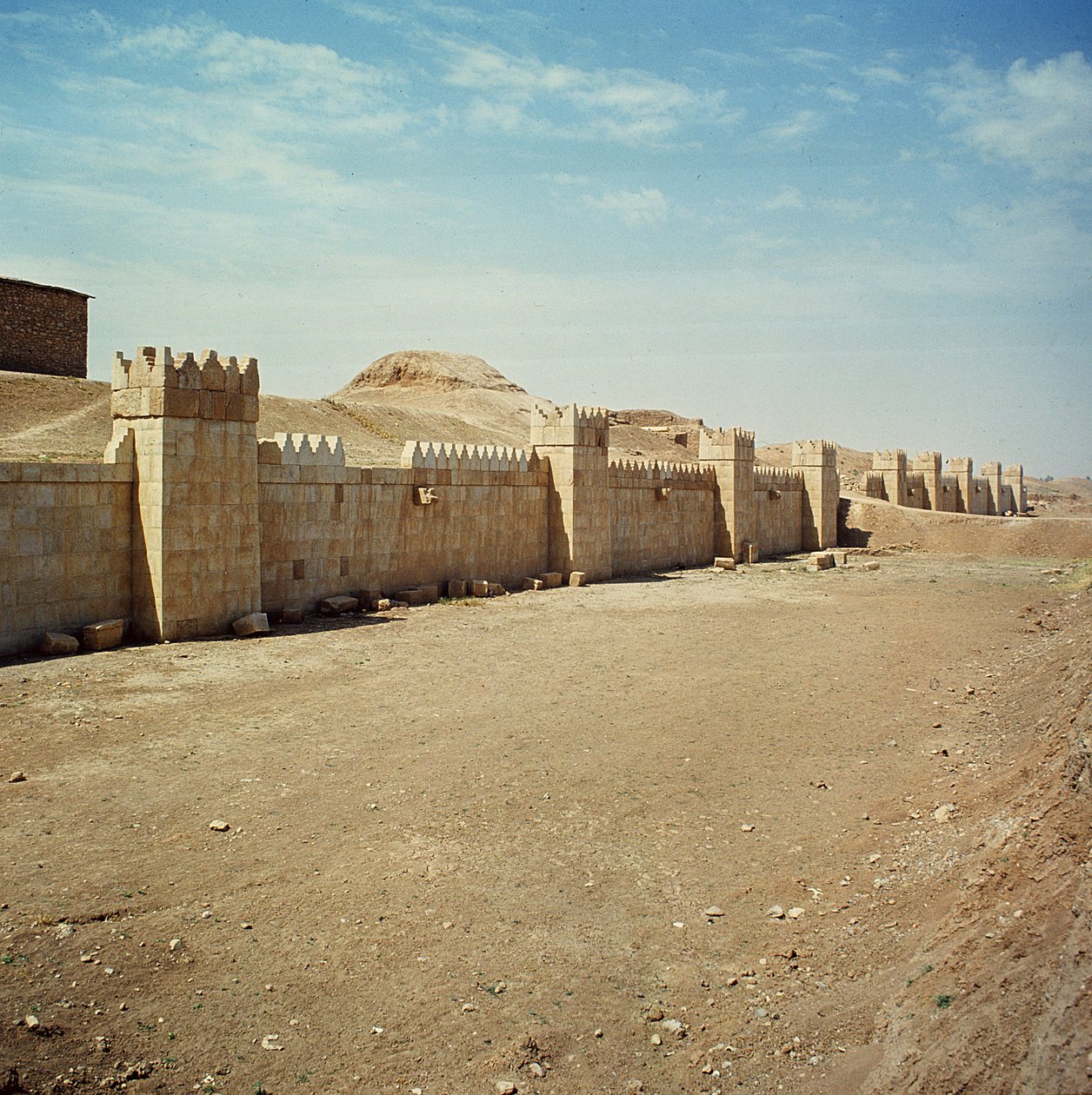 Bymurer av Assyrian