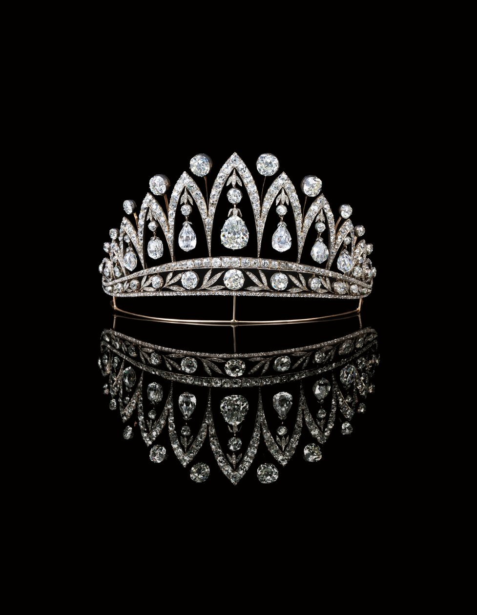 Tiara, av Faberge, ca. 1890 (diamanter og gull) av August Wilhelm Holmström