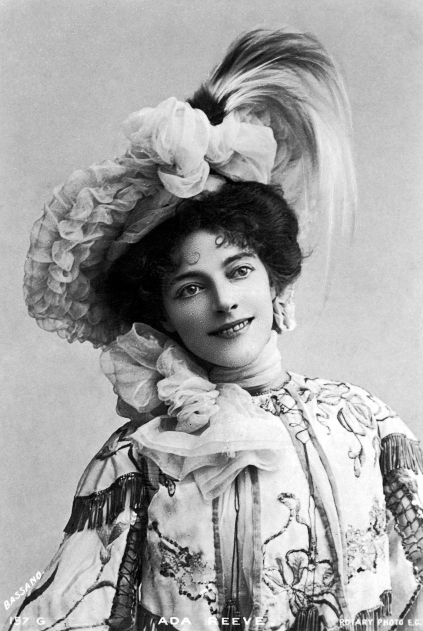 Ada Reeve 1873-1966, engelsk skuespillerinne, 1903. av Bassano Studio