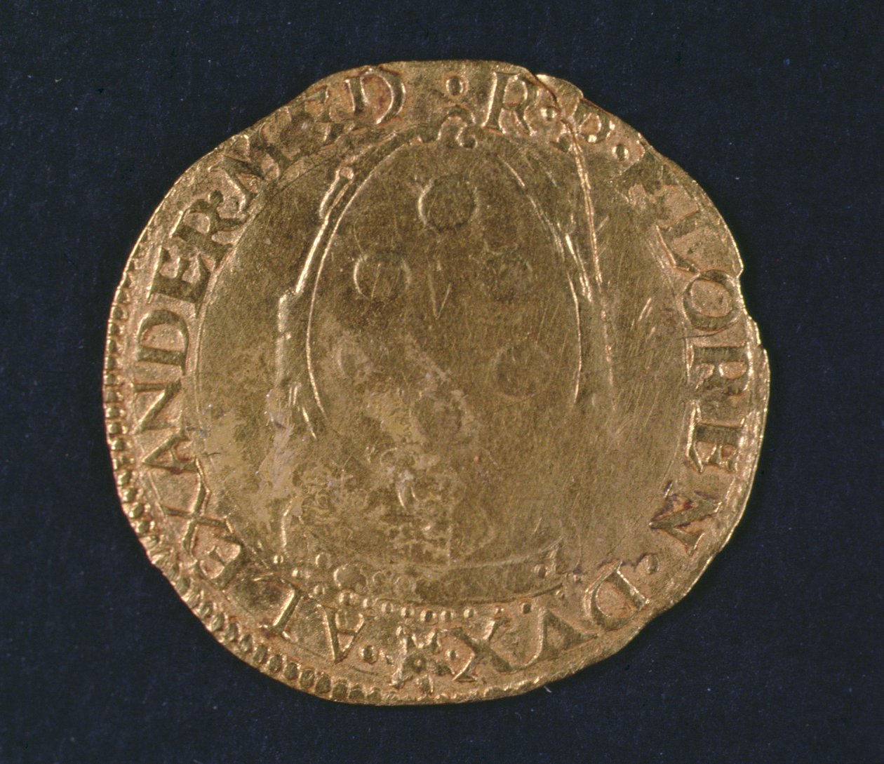 Gyldent skjold av Benvenuto Cellini