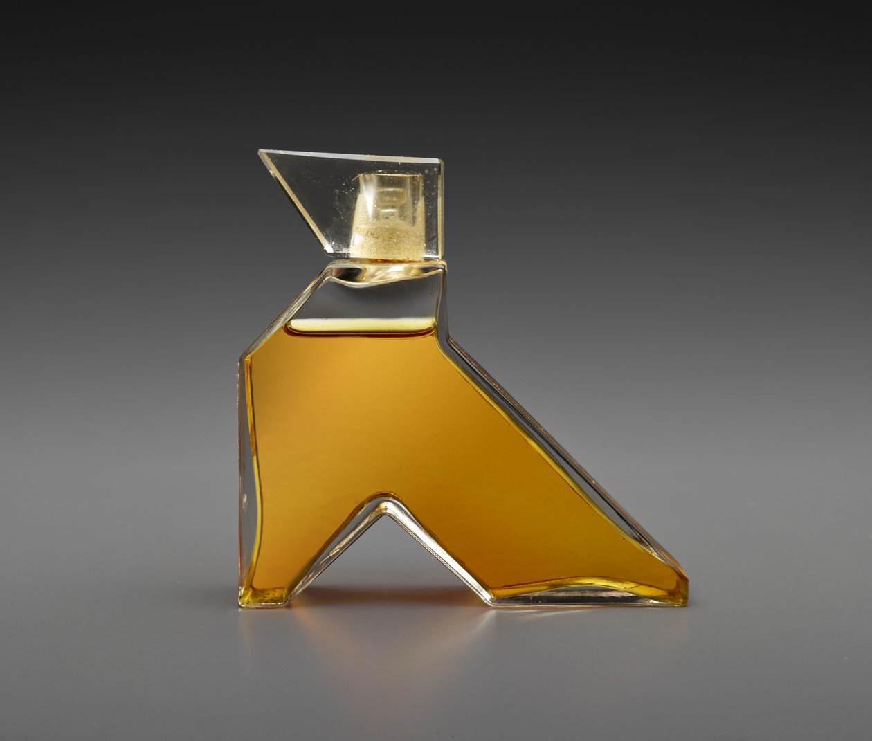 Dagens gud, ca. 1930 (glass og emalje) av Callot Soeurs