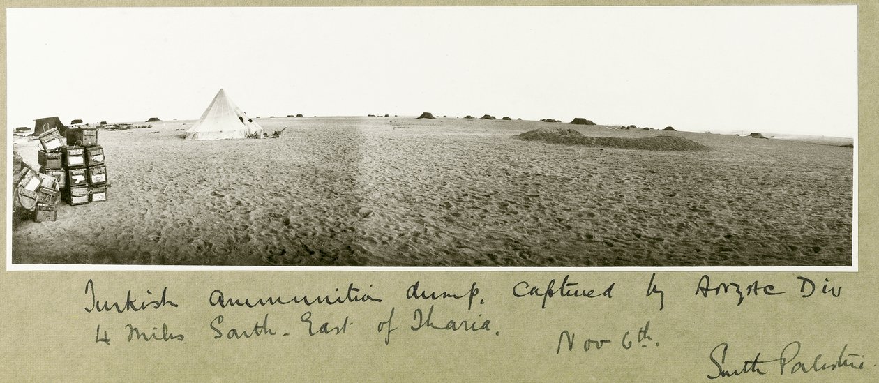 Tyrkisk ammunisjonsdump, tatt til fange av ANZAC-divisjonen, 4 mil sør-øst for Tharia, 6. november 1917 av Capt. Arthur Rhodes