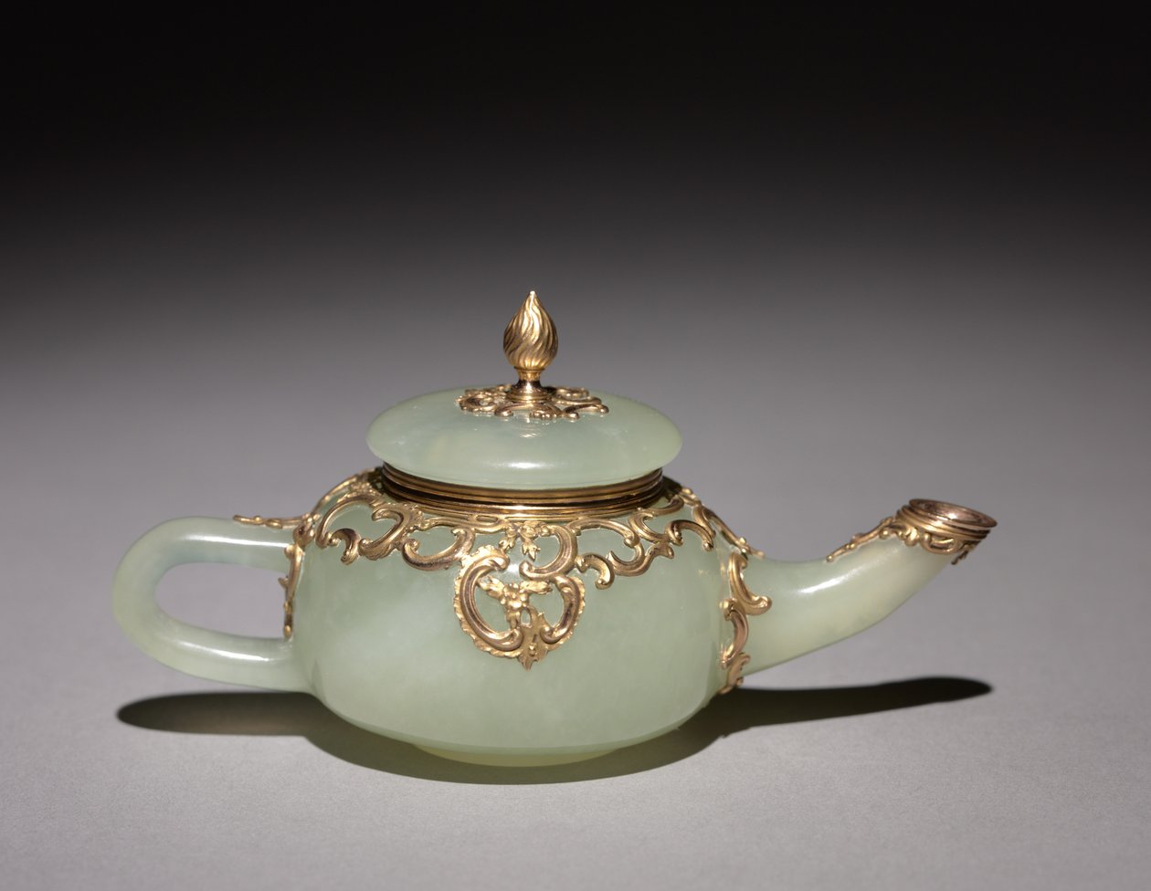 Miniatyr tekanne, ca. 1896 av Carl Fabergé