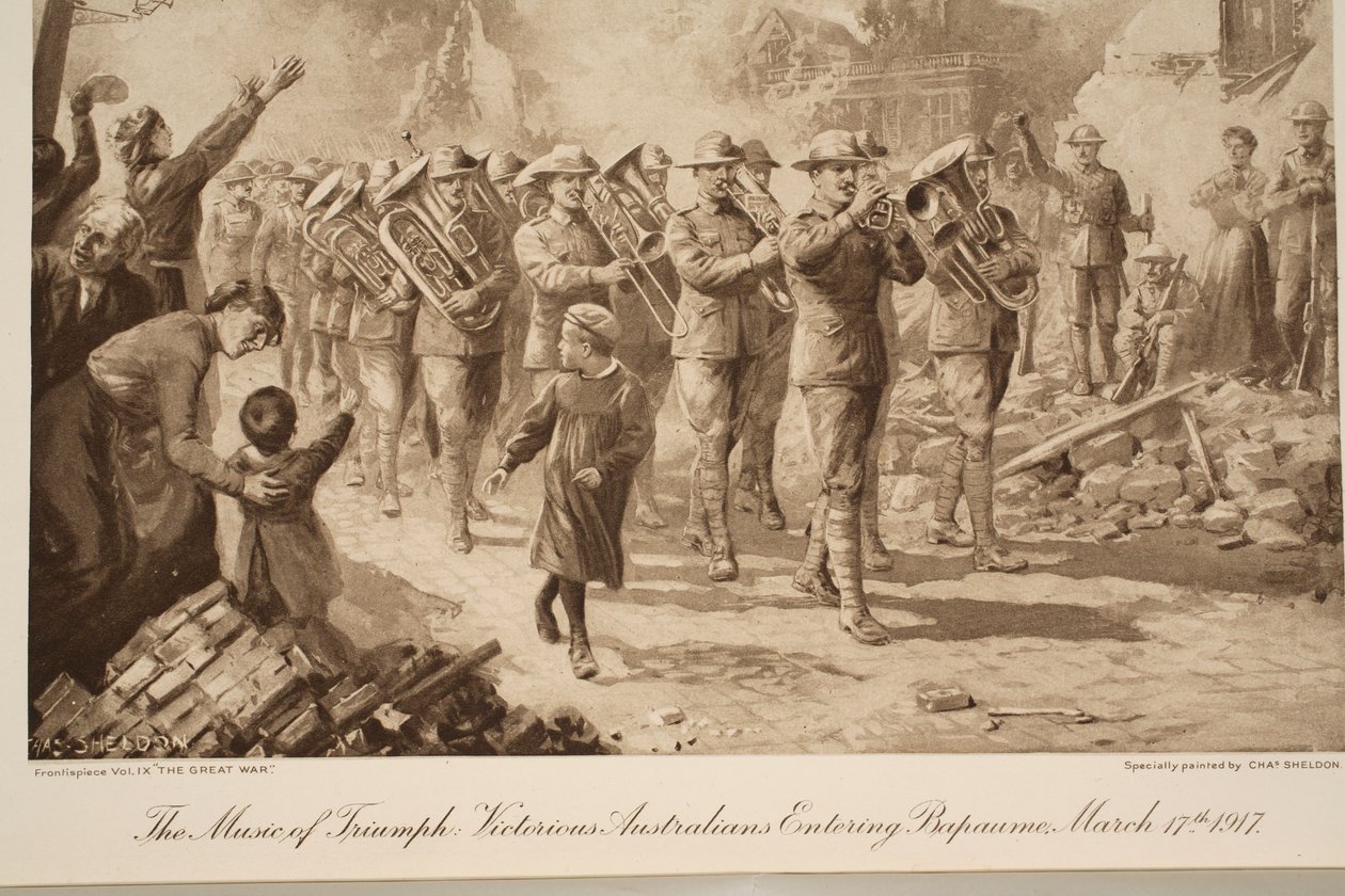 The Music of Triumph: Victorious Australians Entering Bapaume, 17. mars 1917, 1917-19 av Charles Mills Sheldon