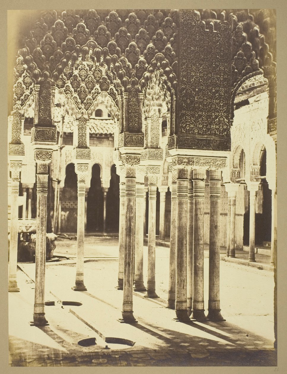 Lions inngangsrett, Alhambra av Charles Clifford
