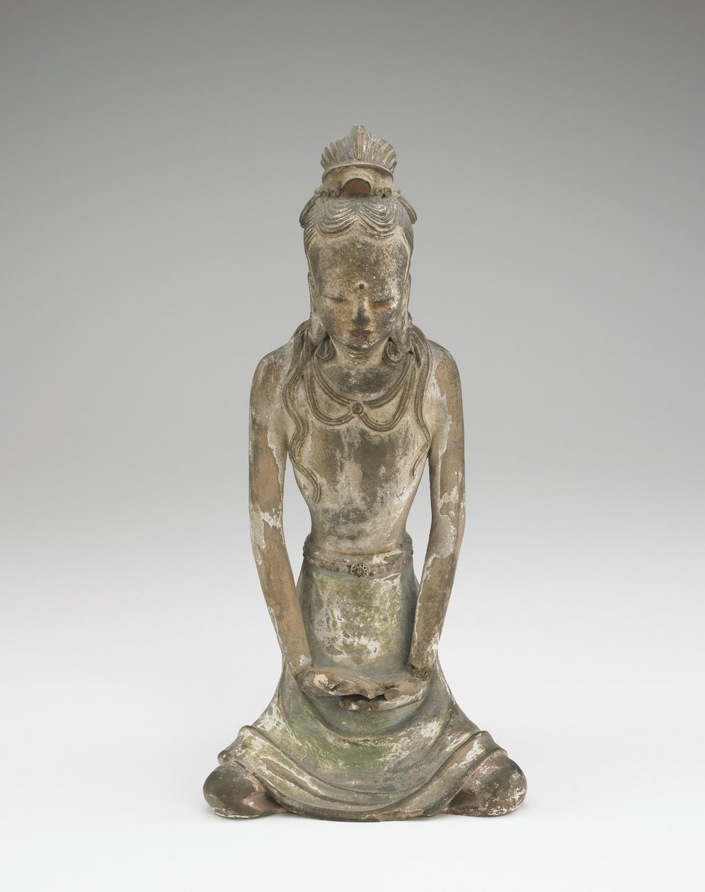 Figur av en Bodhisattva (keramikk) av Chinese School