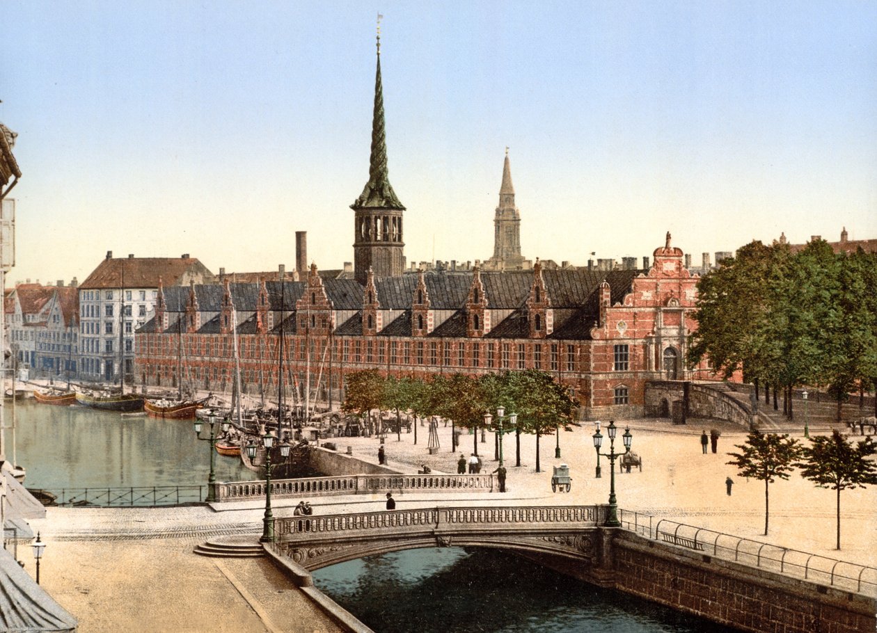 Den gamle børs, København, 1890-1900 av Danish Photographer