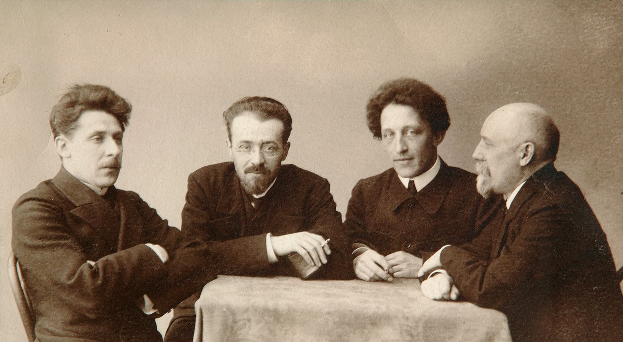 Fire russiske diktere, tidlig på 1900-tallet. av Dmitri Spiridonovich Zdobnov