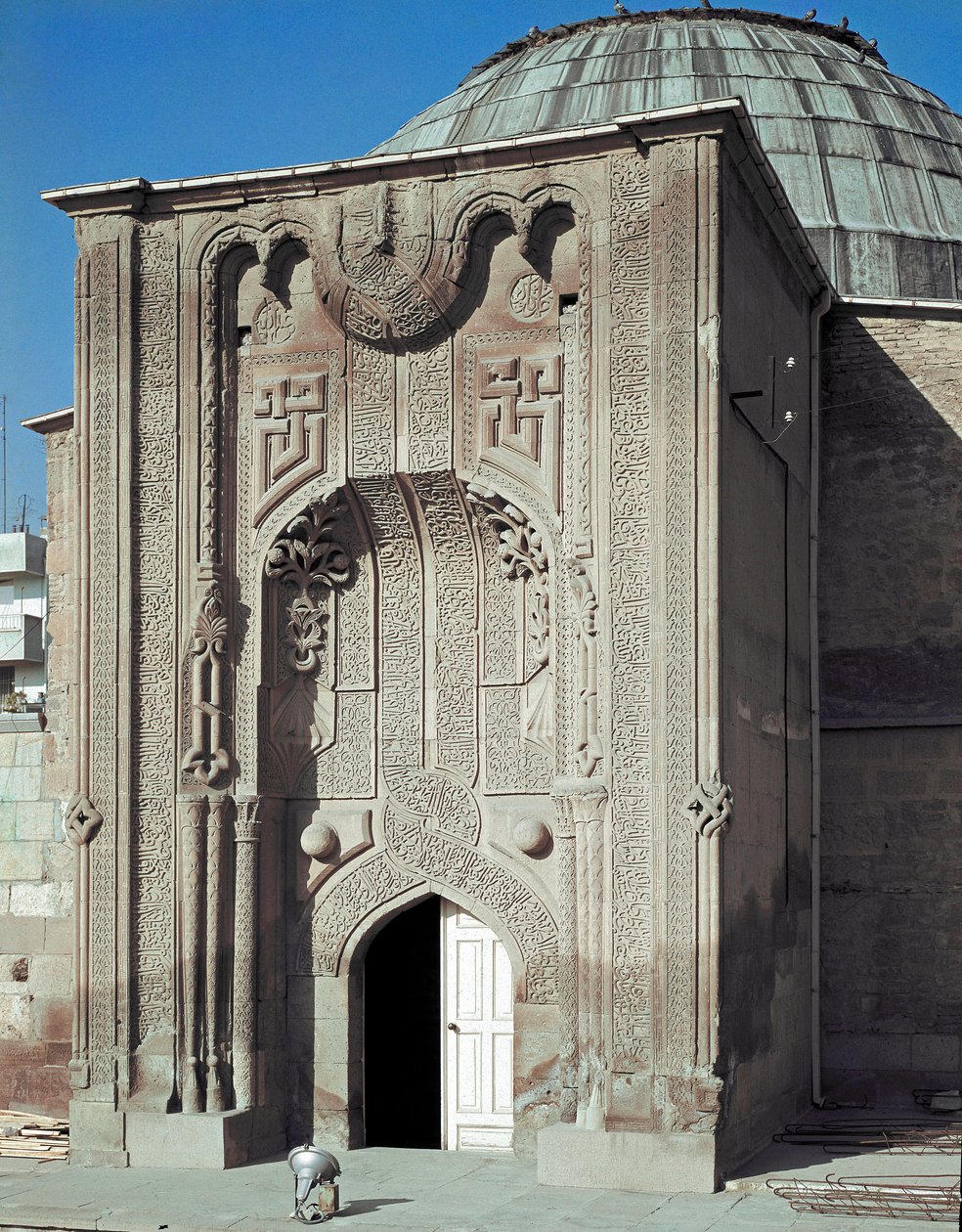 Utsikt over den islamske skolen (1258) av Dynasty Seljuq