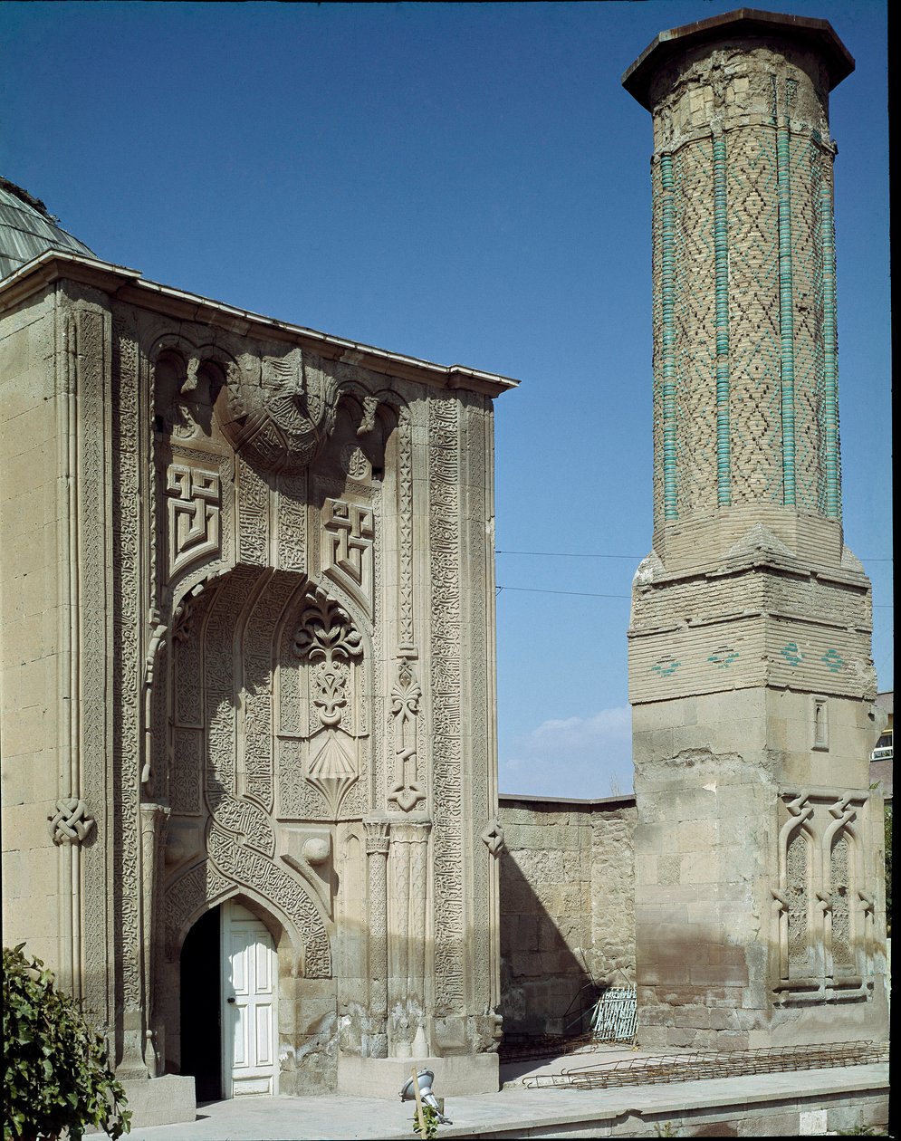 Utsikt over den islamske skolen (1258) av Dynasty Seljuq