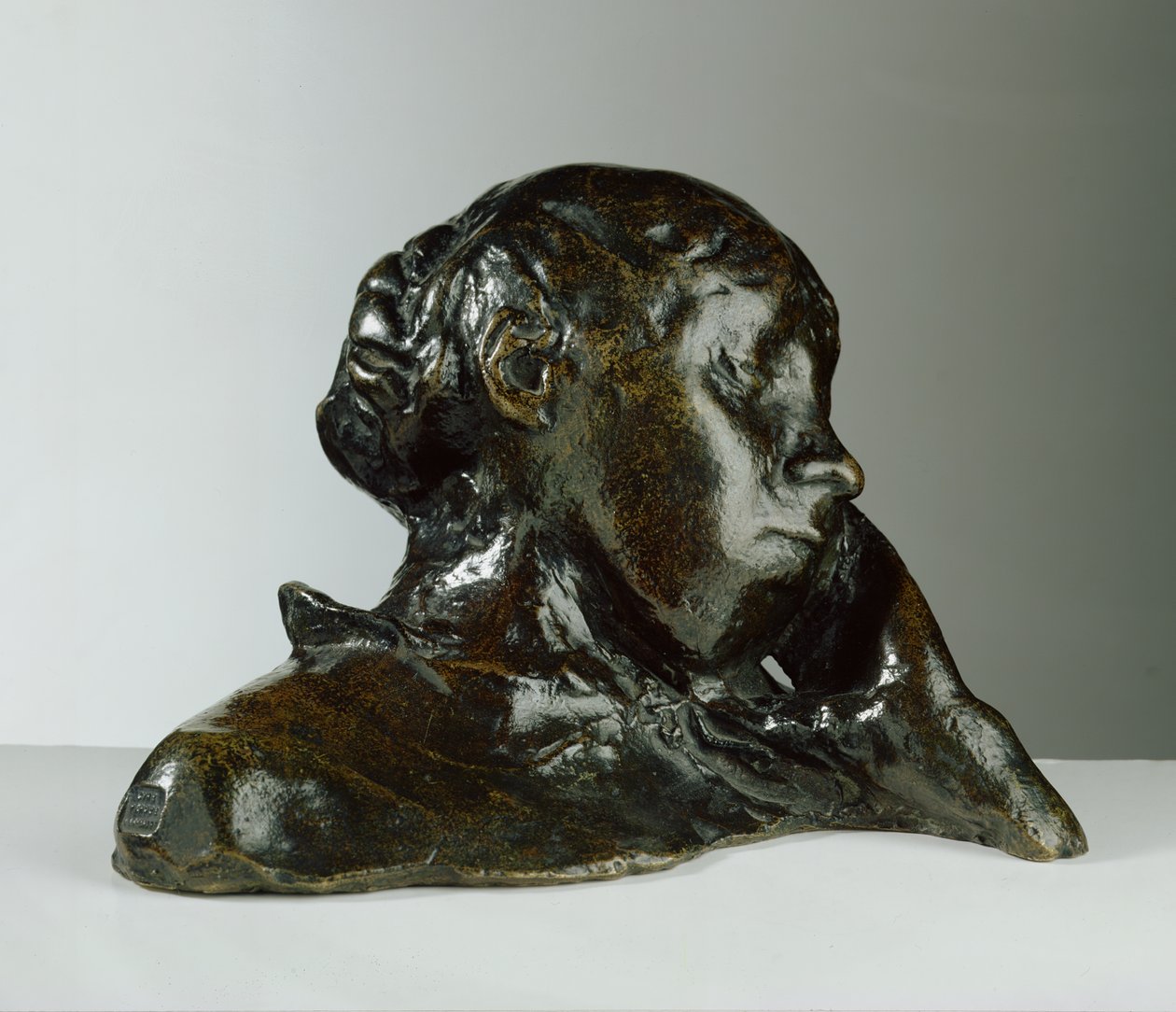 Portrett av en kvinne, hodet støttet av venstre hånd (bronse) av Edgar Degas