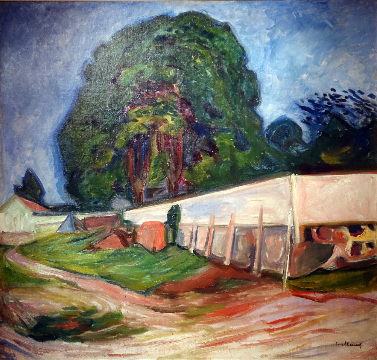 Trær og hagemur i Åsgårdstrand av Edvard Munch