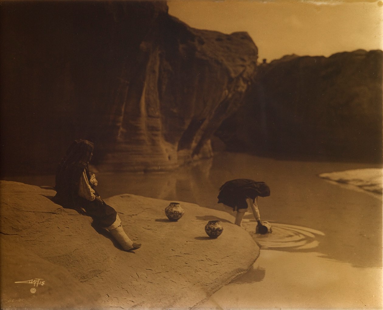 Ved den gamle brønnen i Acoma av Edward S. Curtis