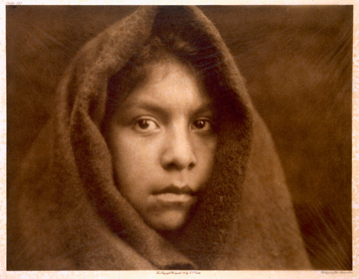 En Makah Maiden av Edward Sheriff (after) Curtis