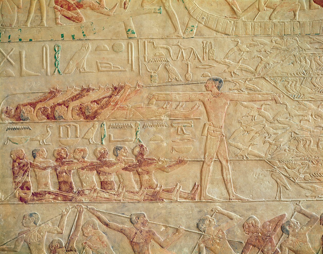 Relieff som viser menn som trener, fra Mastaba of Ptah-Hotep og Akhti-Hotep, Old Kingdom (malt kalkstein) av Egyptian 5th Dynasty
