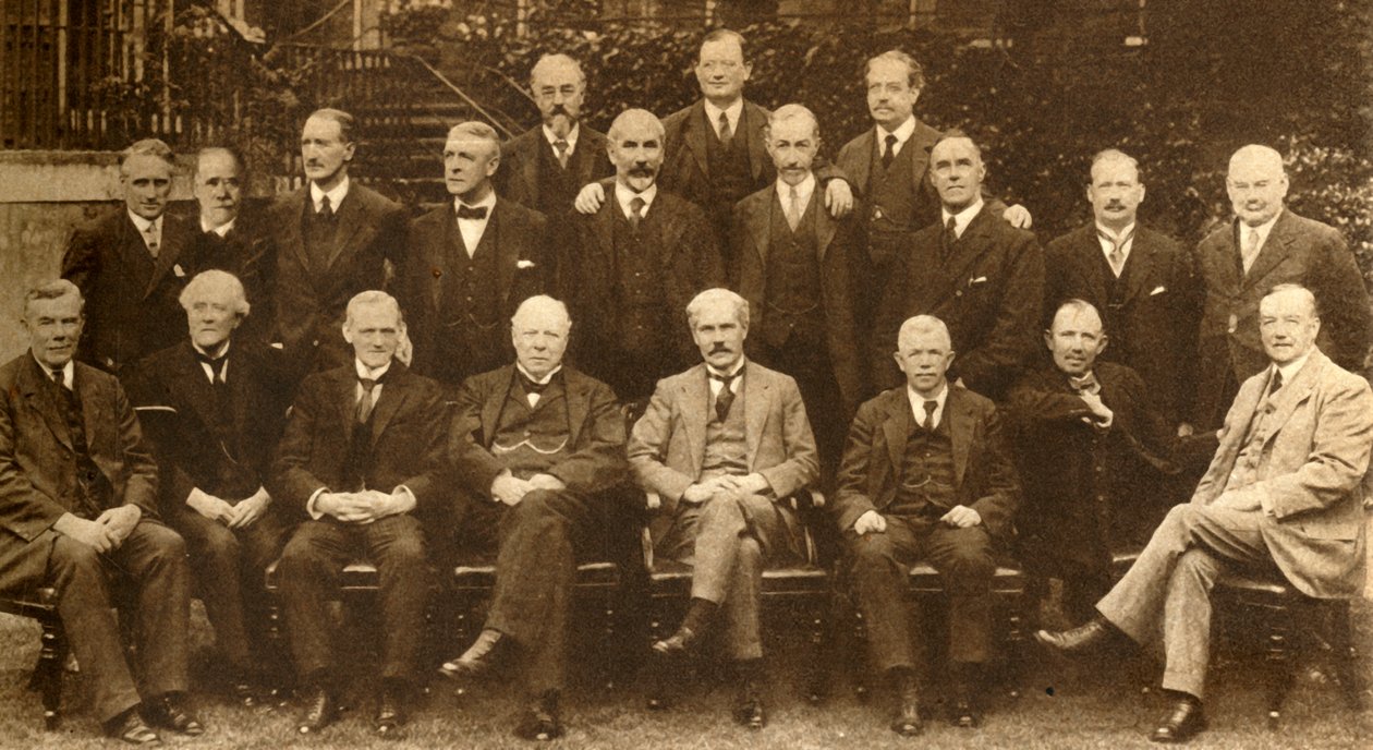 Storbritannias første arbeiderregjering, 1924, 1933. av Elliott and Fry