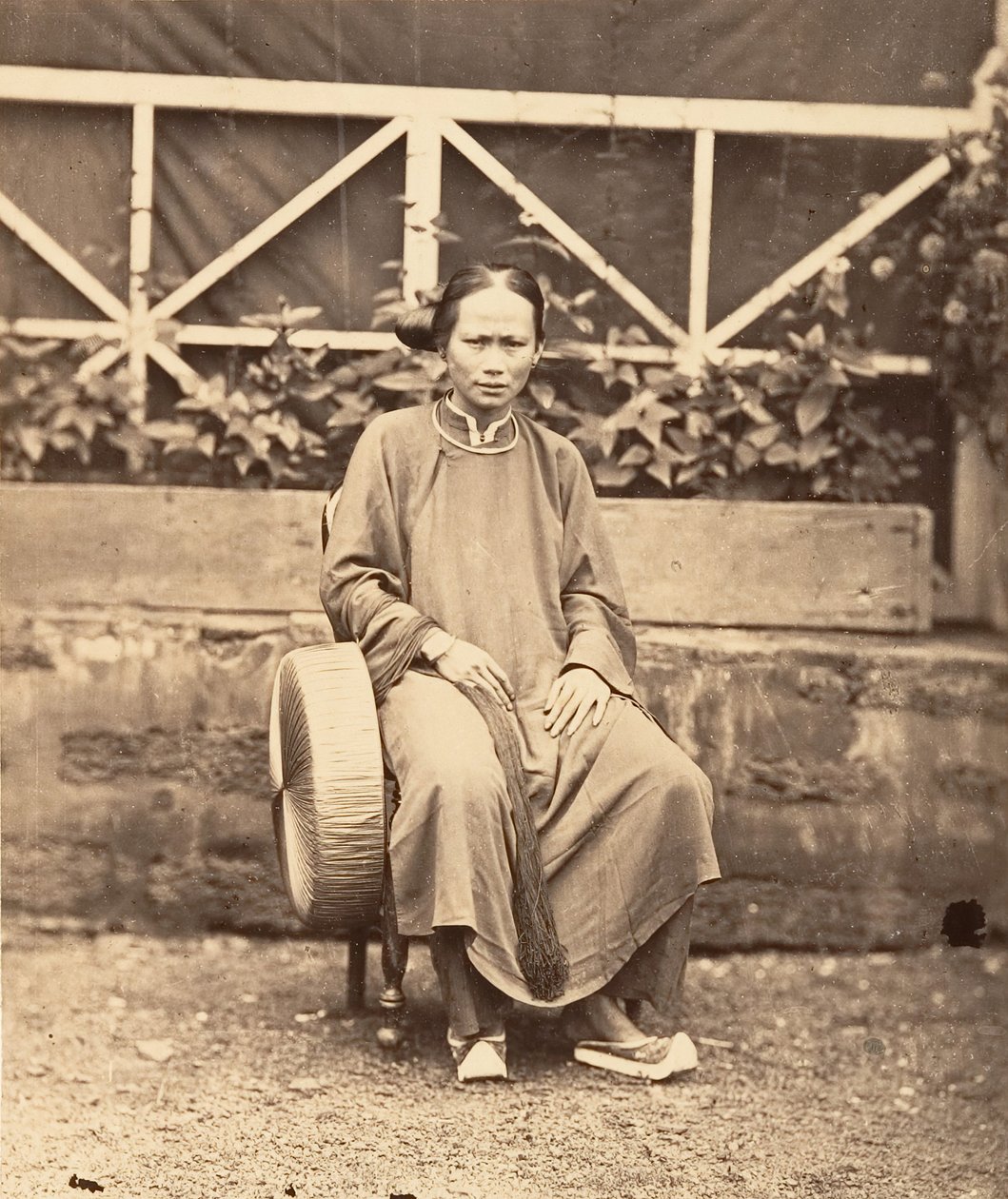 Annamitsk kvinne, Saigon, Cochinchina, 1866. av Emile Gsell