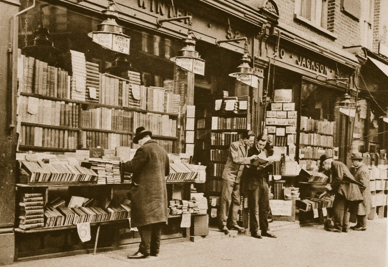 En annenhåndsbokhandel, Charing Cross Road (sepia-bilde) av English Photographer