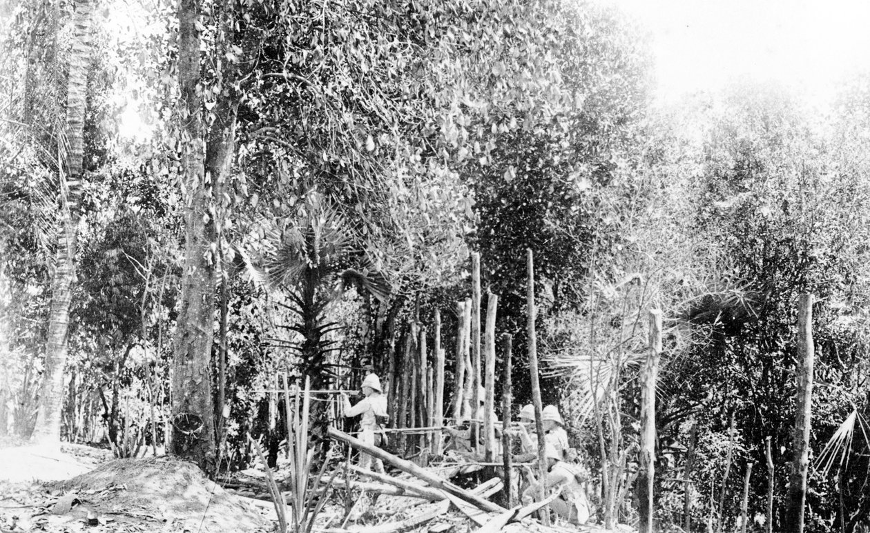 Britiske tropper som kjemper i den burmesiske jungelen, ca. 1891 av English Photographer