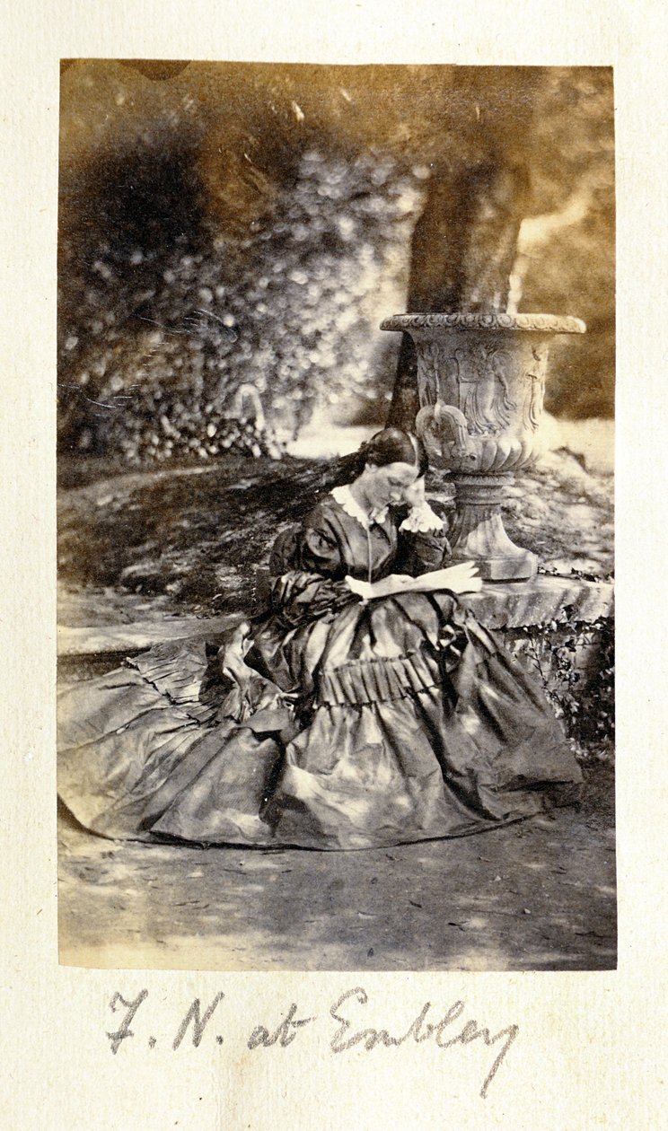 Florence Nightingale i Embley Park, 1858 (se 321967) av English Photographer