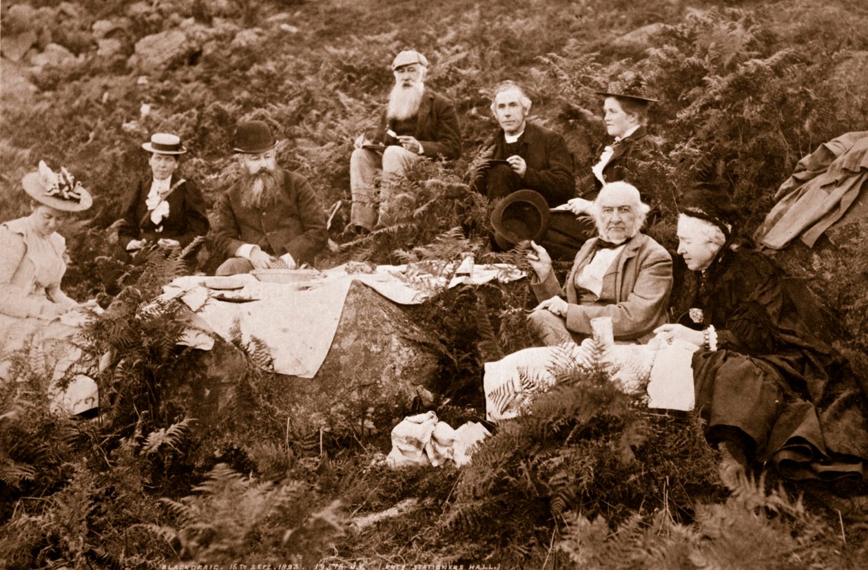 Gladstone piknik på Black Craig Castle, trykk av J. Valentine, 1893 (fotogravyr) av English Photographer