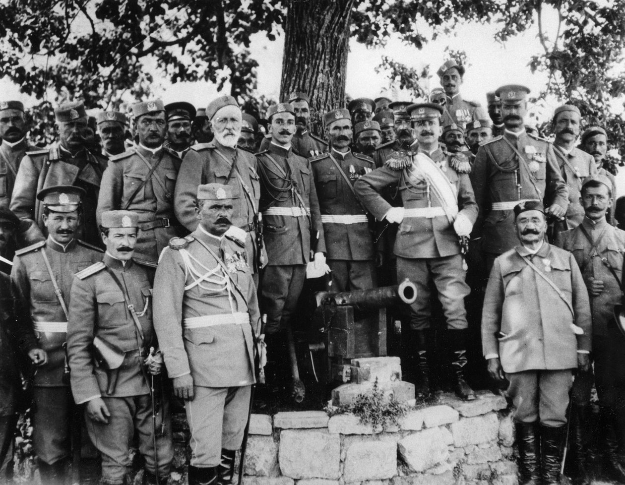 Gruppeportrett i Montenegro, 1913 av English Photographer