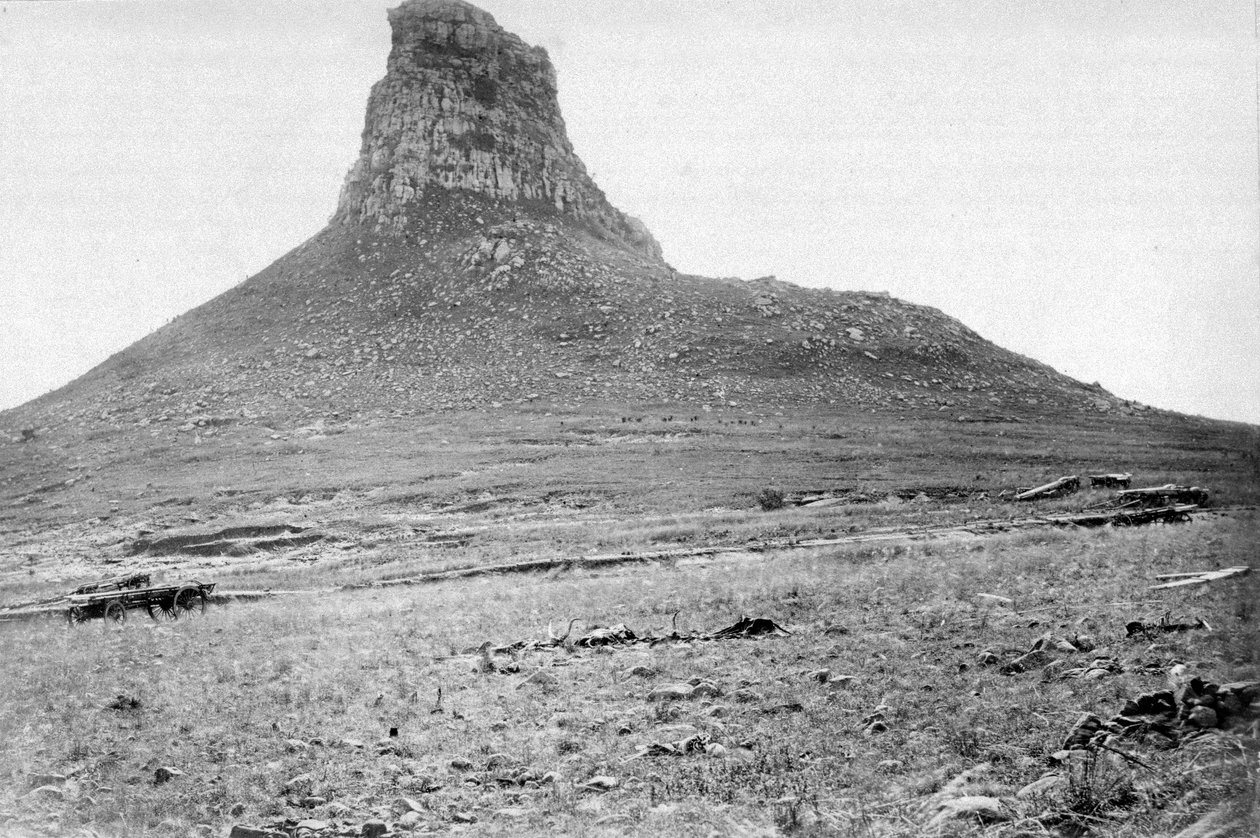 Isandlwana-fjellet, 1879 av English Photographer