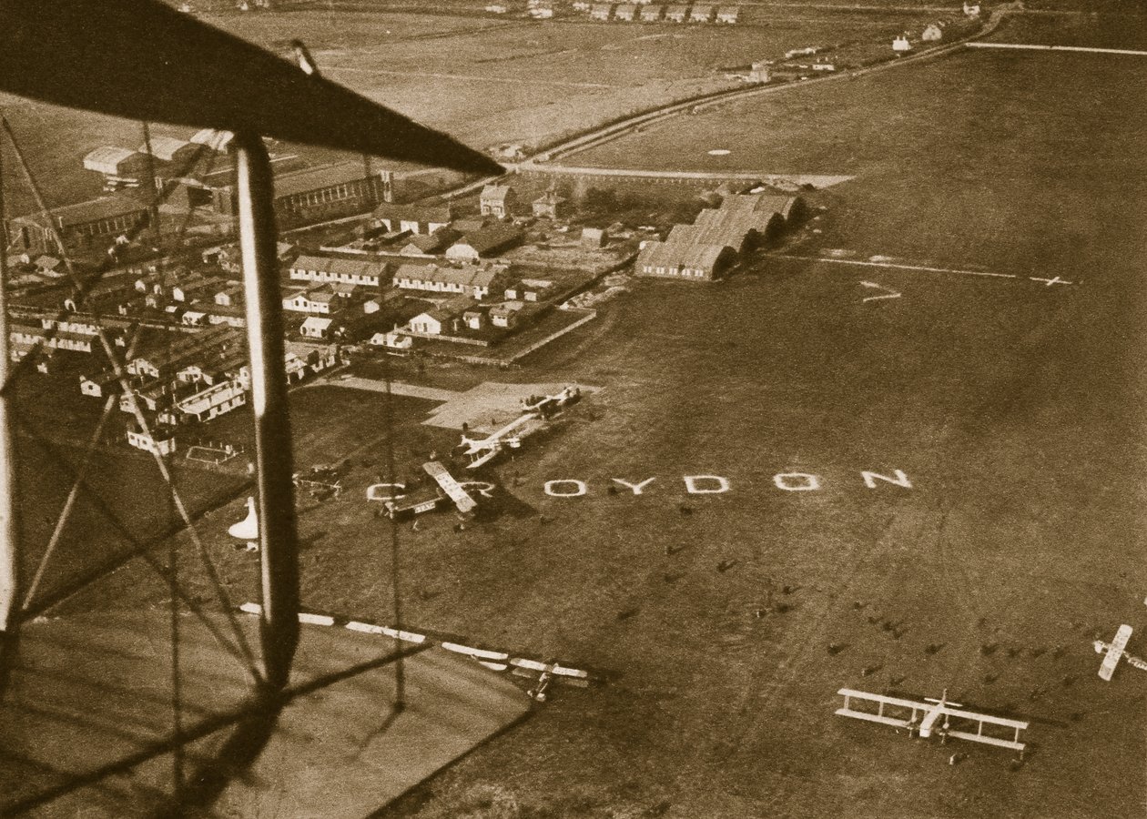 London Airport i 1925 (sepia-bilde) av English Photographer