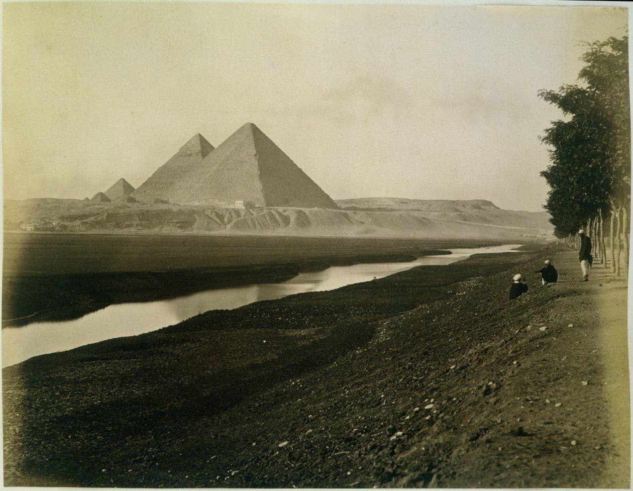 Pyramider, ca. 1878 av English Photographer