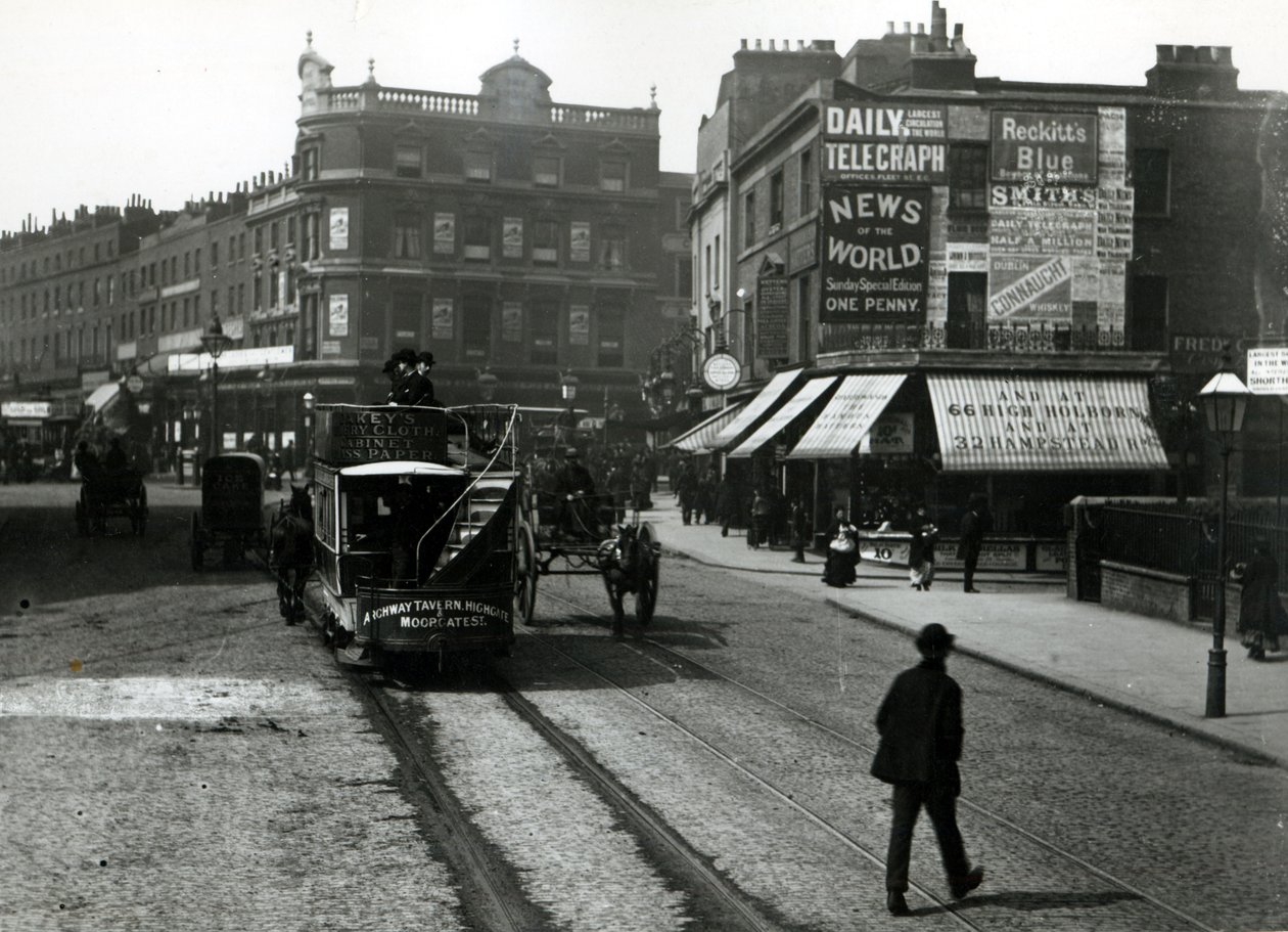 The Angel, Islington, London, ca. 1890 av English Photographer