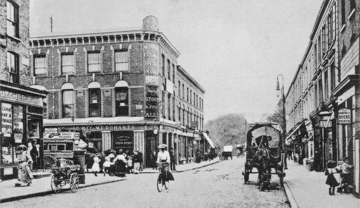 Barn Tavern, Highbury, ca. 1900 av English Photographer